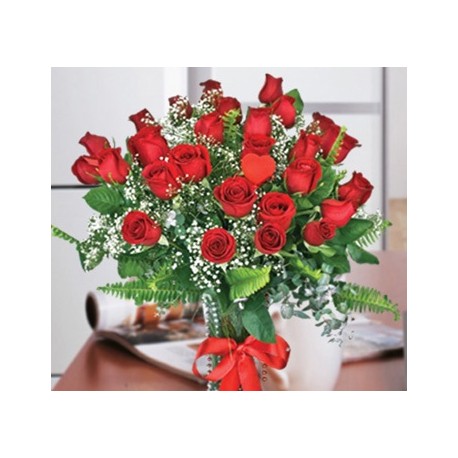 25 Kırmızı Gül Vazosu