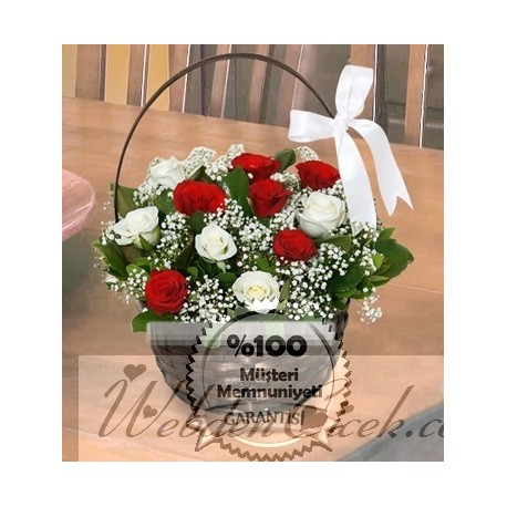 Kırmızı Beyaz Gül Sepeti